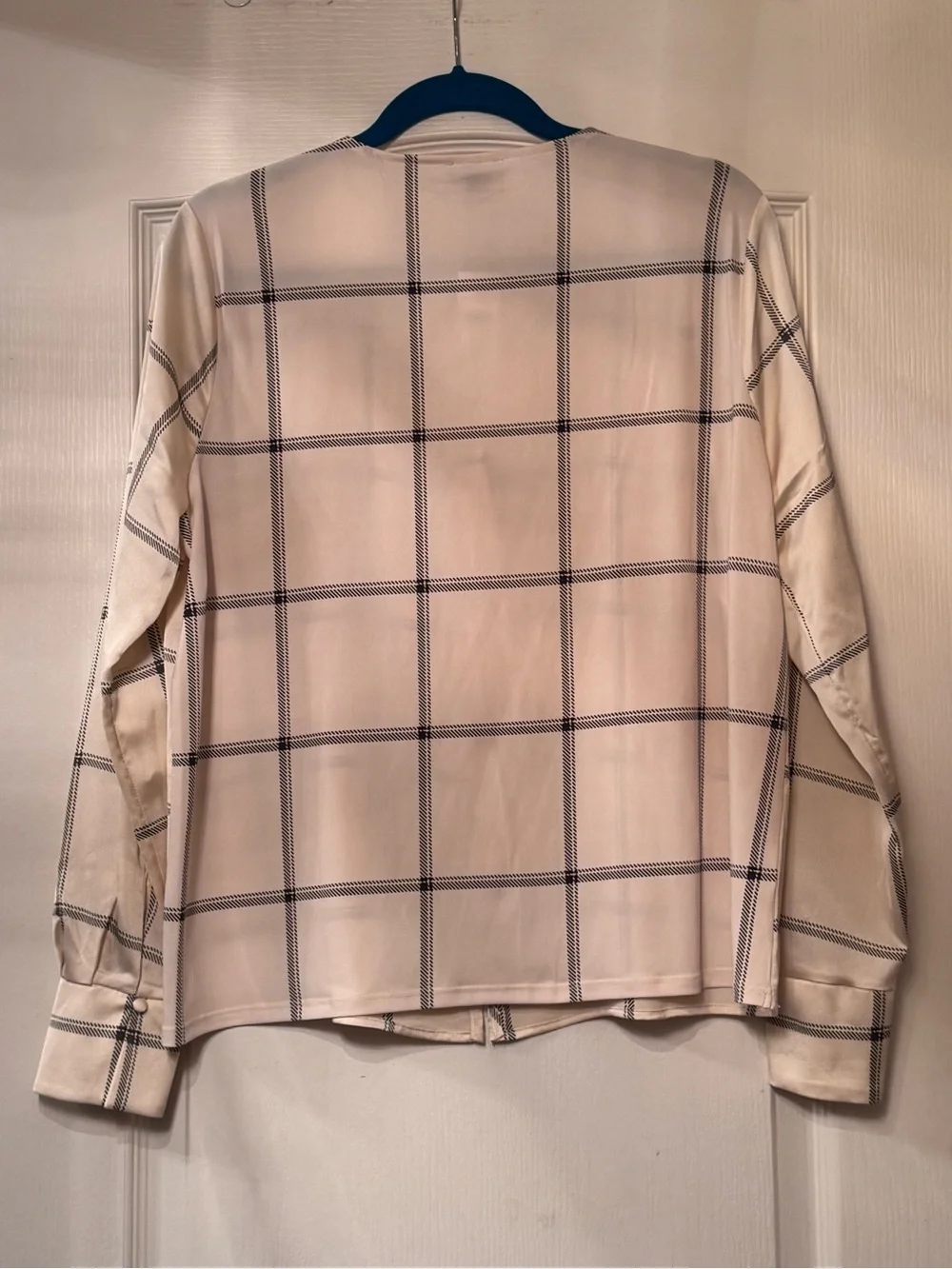 New ! Ann Taylor Cream Button-Front Windowpane Blouse